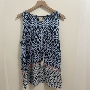 Women’s patterned tank top